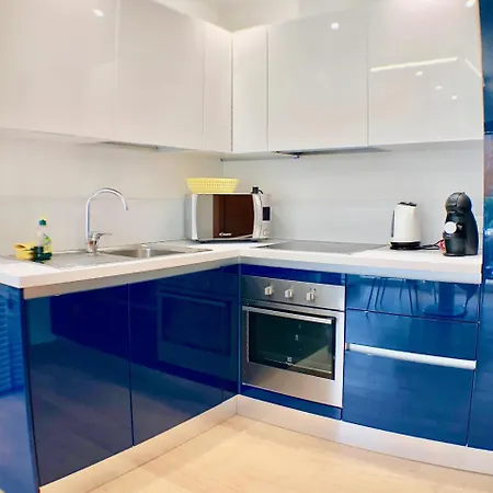 Apartment Roggia By Quokka 360 - A Stone's Throw From Ciani Park