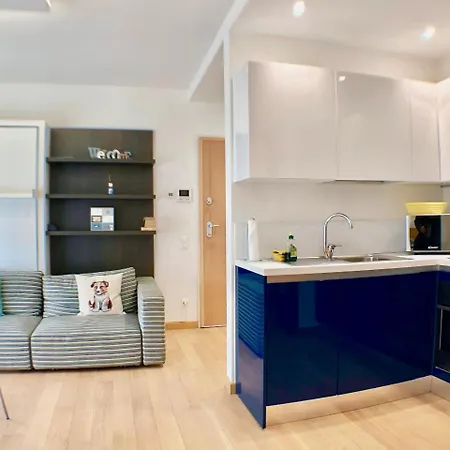 Apartment Roggia By Quokka 360 - A Stone's Throw From Ciani Park *
