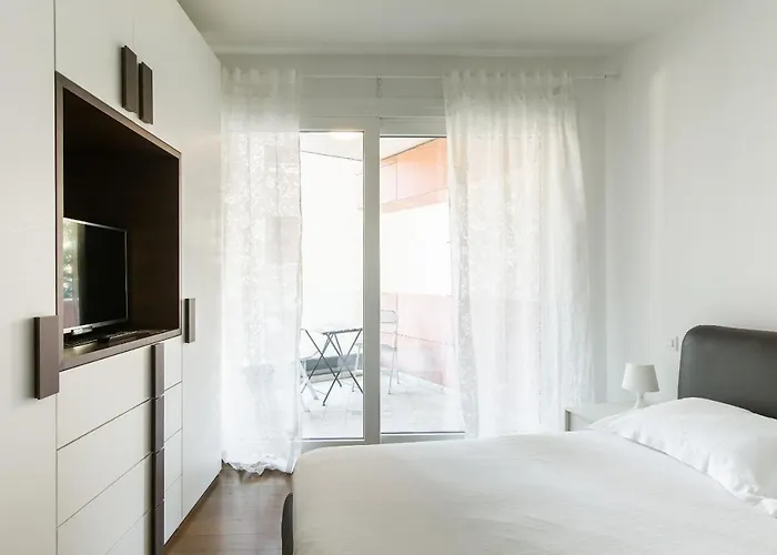 Roggia By Quokka 360 - A Stone's Throw From Ciani Park アパート