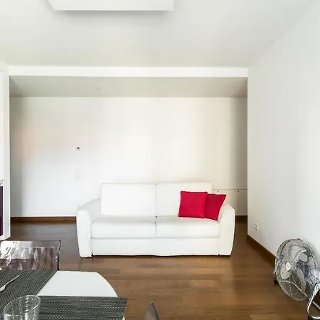 Roggia By Quokka 360 - Just A Short Walk From Parco Ciani Appartamento *