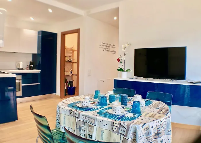 Roggia By Quokka 360 - A Stone's Throw From Ciani Park Apartment